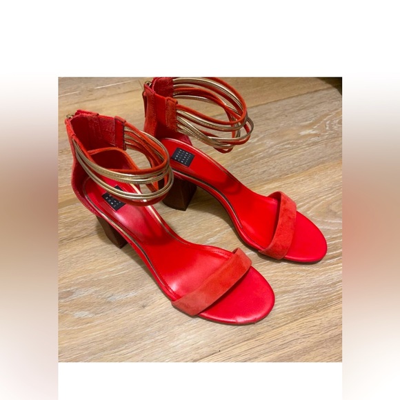 White House Black Market Shoes - White House black market sandal